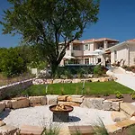 Family With Pool In Visnjan Rapavel